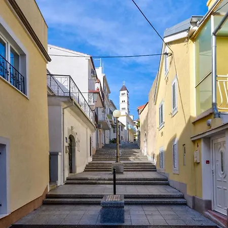 Apartamento In 14216 Crikvenica