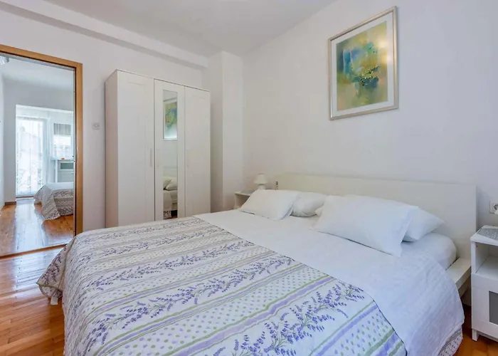 Apartment In 14216 Crikvenica