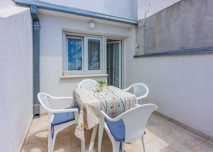 Apartment In 14216 Crikvenica